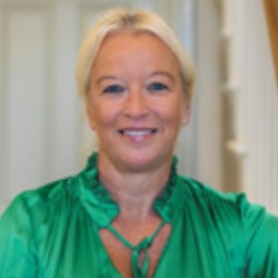 Claire Bull