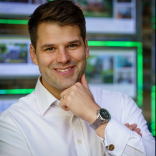 Staff picture Staff picture